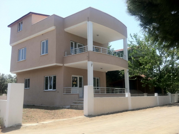 GEYİKLİ DALYAN MEVKİ VİLLALAR 